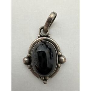 Vintage Sterling Silver Rope Design Oval Black Onyx Pendant Charm